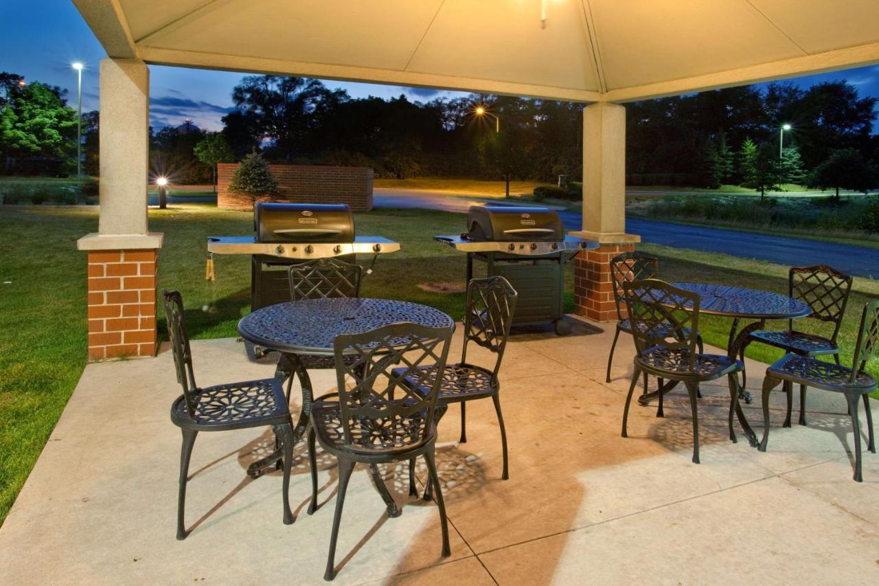 Sonesta Simply Suites Chicago Naperville Warrenville Экстерьер фото