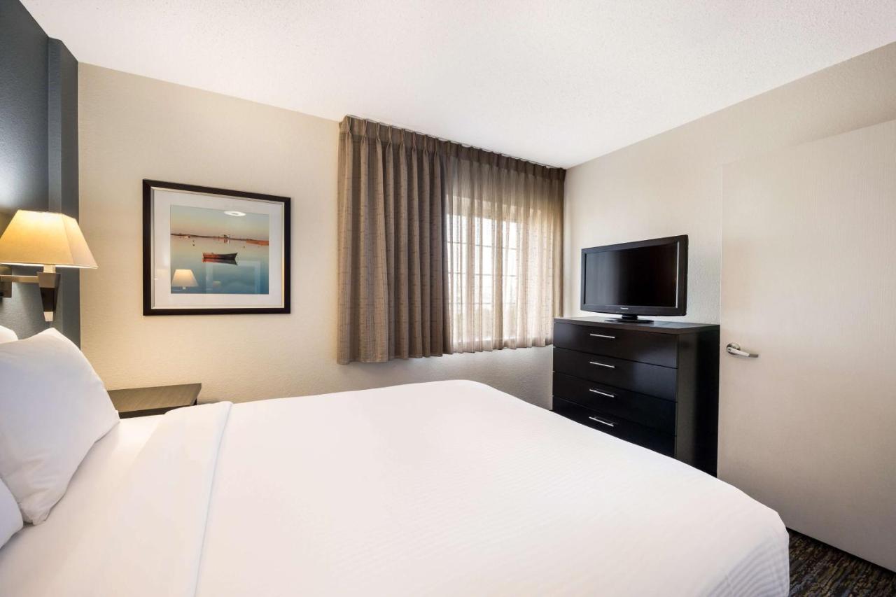 Sonesta Simply Suites Chicago Naperville Warrenville Экстерьер фото
