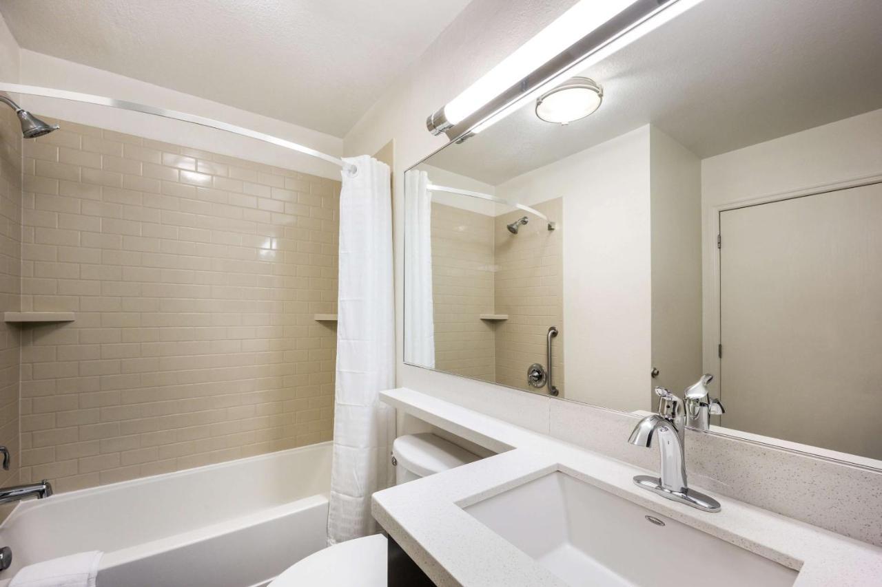 Sonesta Simply Suites Chicago Naperville Warrenville Экстерьер фото
