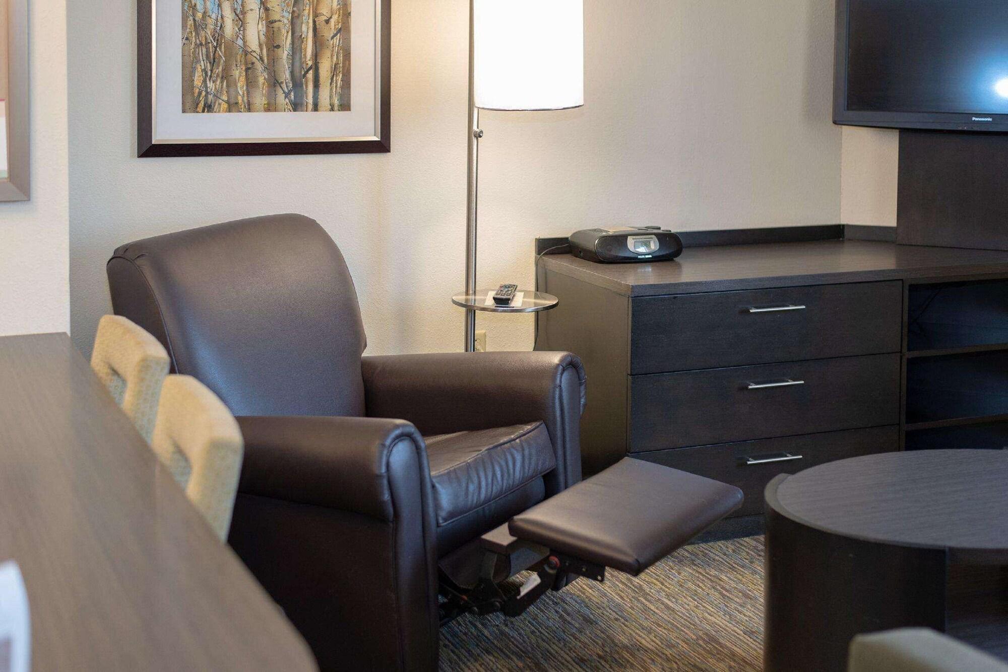 Sonesta Simply Suites Chicago Naperville Warrenville Экстерьер фото