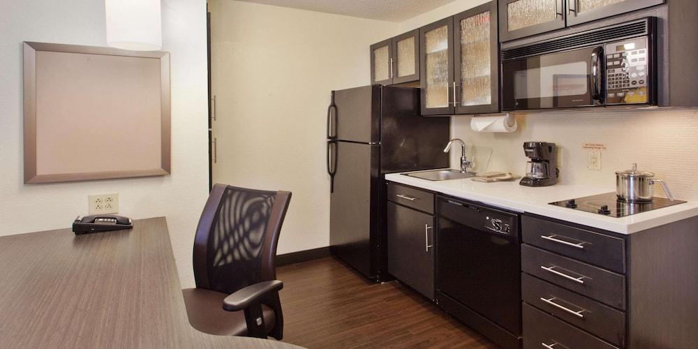 Sonesta Simply Suites Chicago Naperville Warrenville Экстерьер фото
