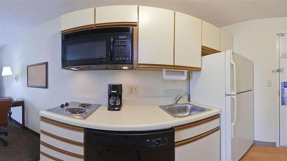Sonesta Simply Suites Chicago Naperville Warrenville Экстерьер фото